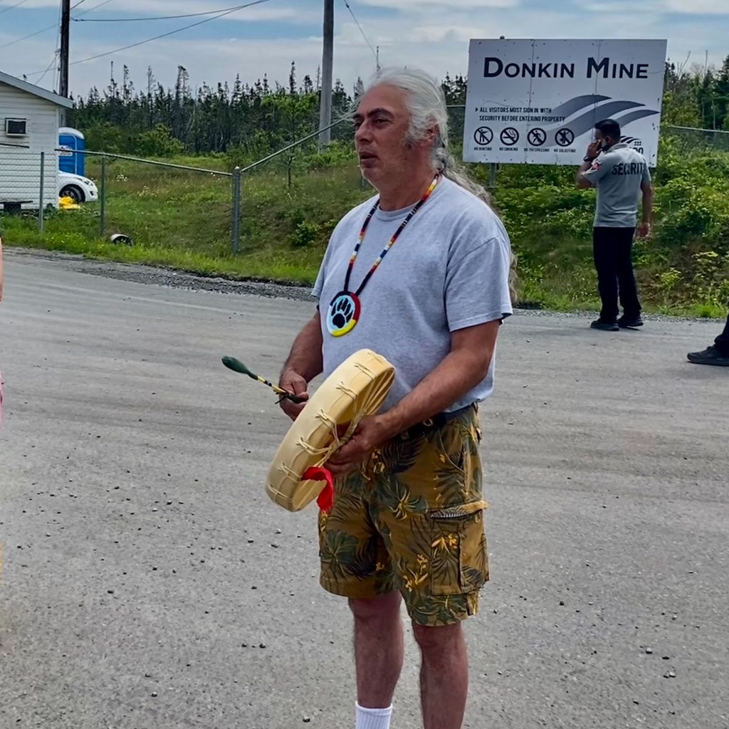 <i>Indigenous ceremony at Nova Scotia mine to bring awareness to treaty violations, environmental concerns.</i>